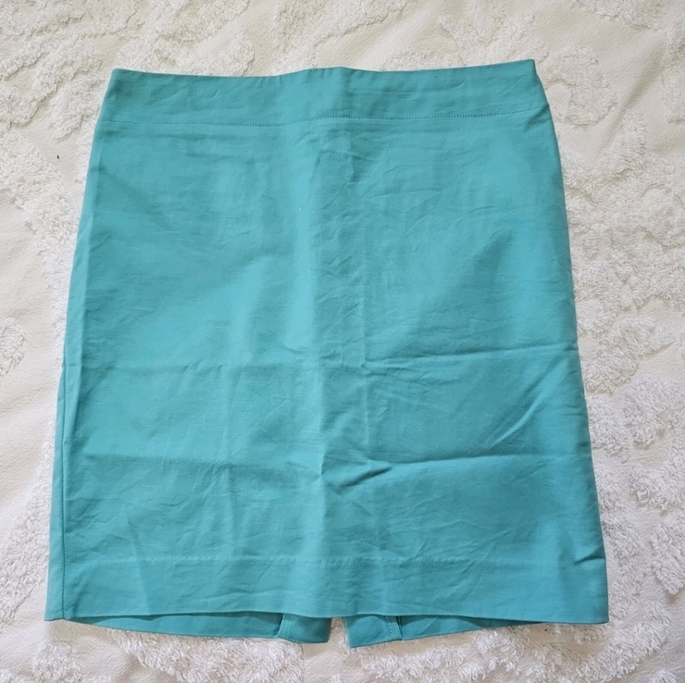 Dalia Collection • Modern Fit Pencil Skirt
